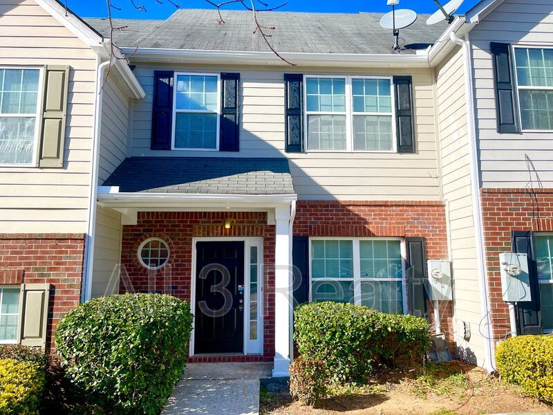 389 Brookview Drive Riverdale, GA 302747205 All 3 Realty