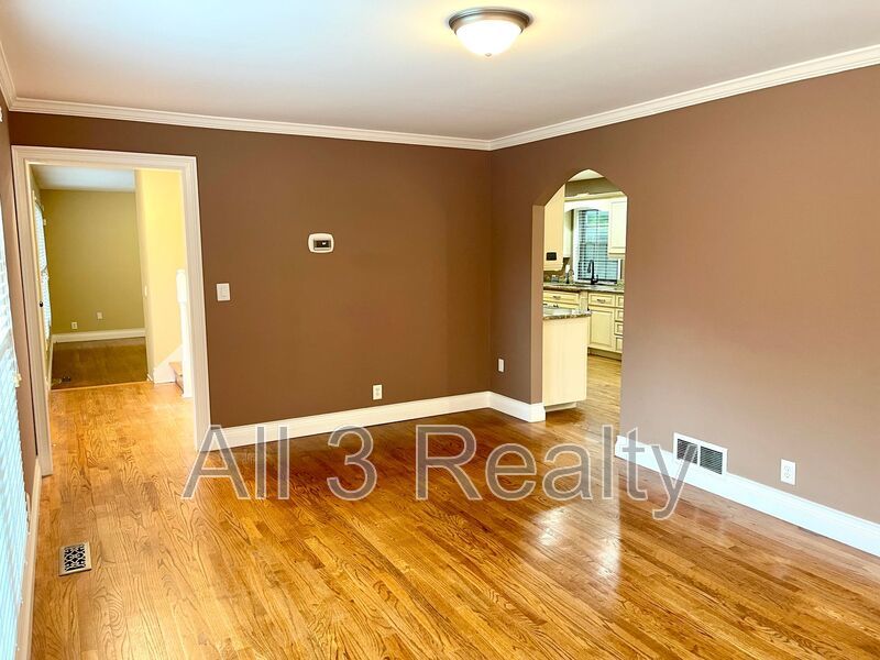 Half off first month's rent with move-in by December 20!!! Welcome to this stunning 4-bedroom, 3.5-bathroom home located in the vibrant community of Smyrna, GA. property image