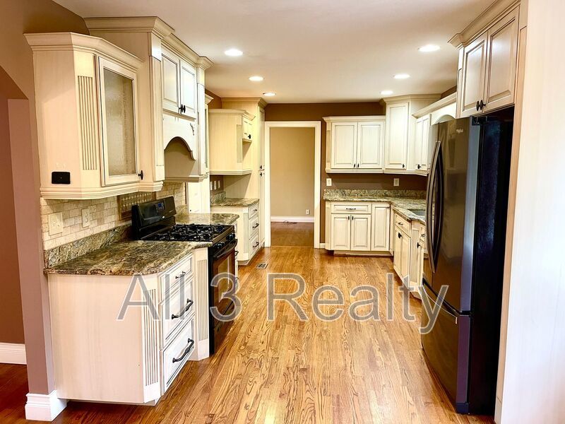 Half off first month's rent with move-in by December 20!!! Welcome to this stunning 4-bedroom, 3.5-bathroom home located in the vibrant community of Smyrna, GA. property image