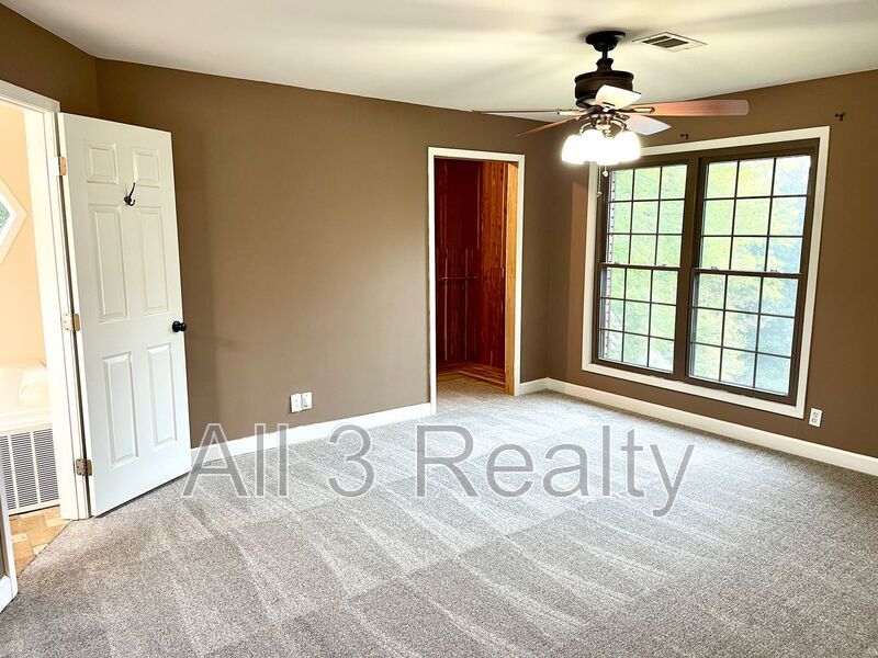 Half off first month's rent with move-in by December 20!!! Welcome to this stunning 4-bedroom, 3.5-bathroom home located in the vibrant community of Smyrna, GA. property image