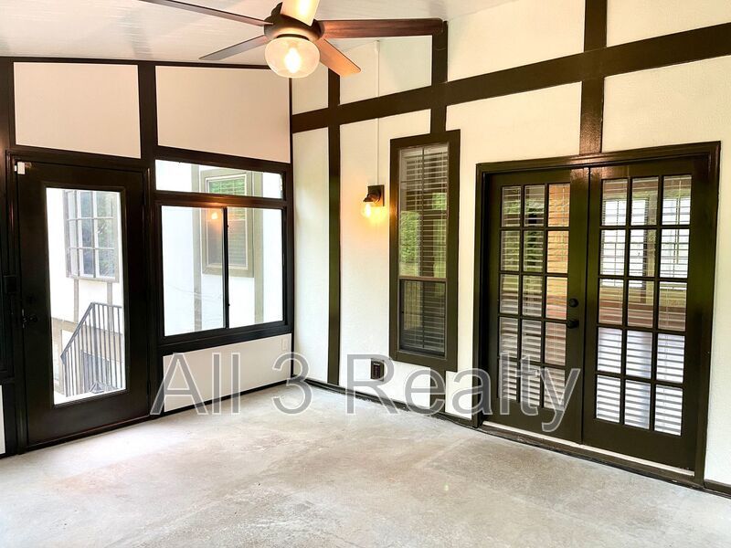 Half off first month's rent with move-in by December 20!!! Welcome to this stunning 4-bedroom, 3.5-bathroom home located in the vibrant community of Smyrna, GA. property image