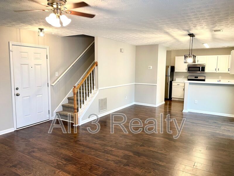Welcome to this charming 2-bedroom, 2.5-bathroom home located in the vibrant community of Acworth, GA. property image