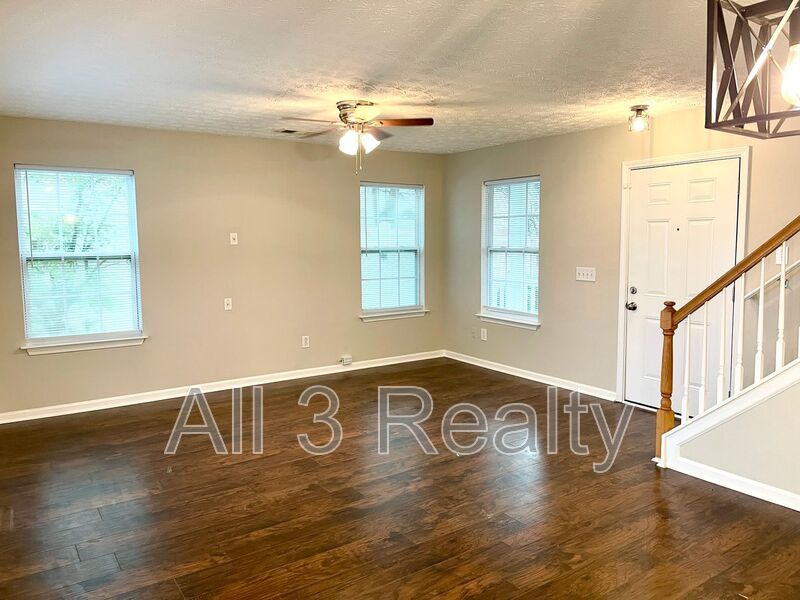 Welcome to this charming 2-bedroom, 2.5-bathroom home located in the vibrant community of Acworth, GA. property image