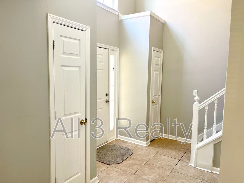 Welcome to this charming 3-bedroom, 2.5-bathroom home located in the desirable area of Ellenwood, GA. property image