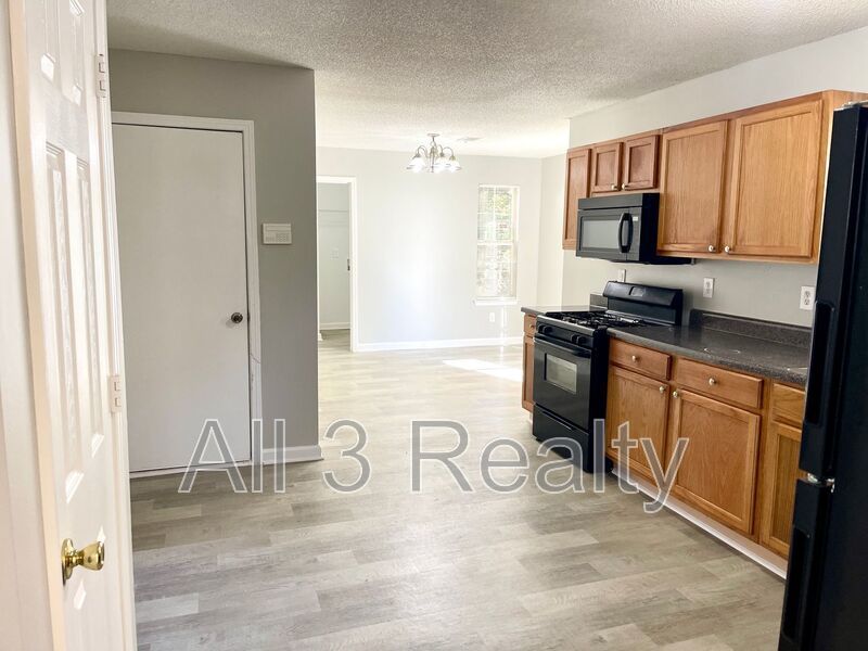 Welcome to this charming 3-bedroom, 2.5-bathroom home located in the desirable area of Ellenwood, GA. property image