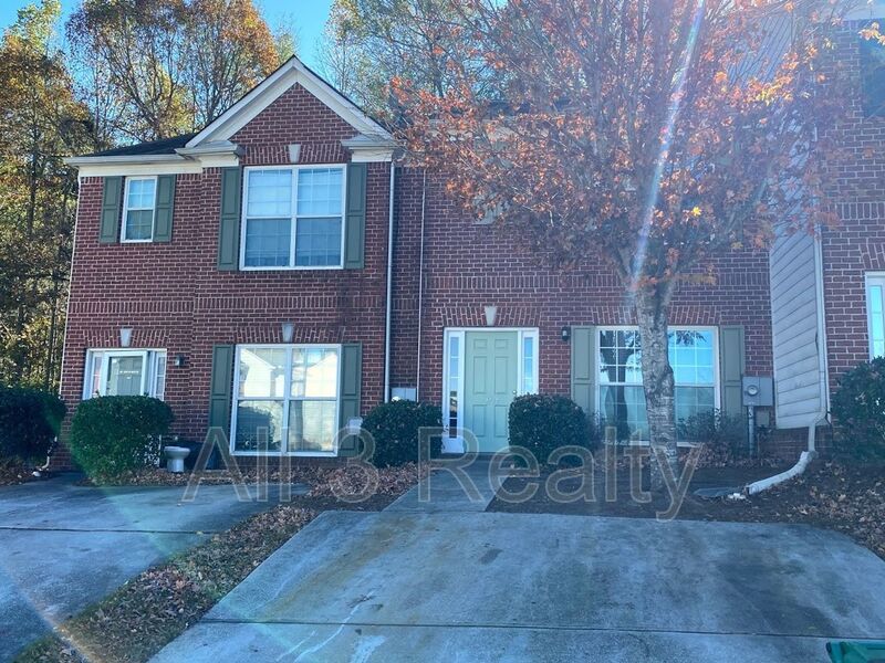 Welcome to this charming brick townhome in Lithonia, GA 2br/2.5 bath Townhome! property image