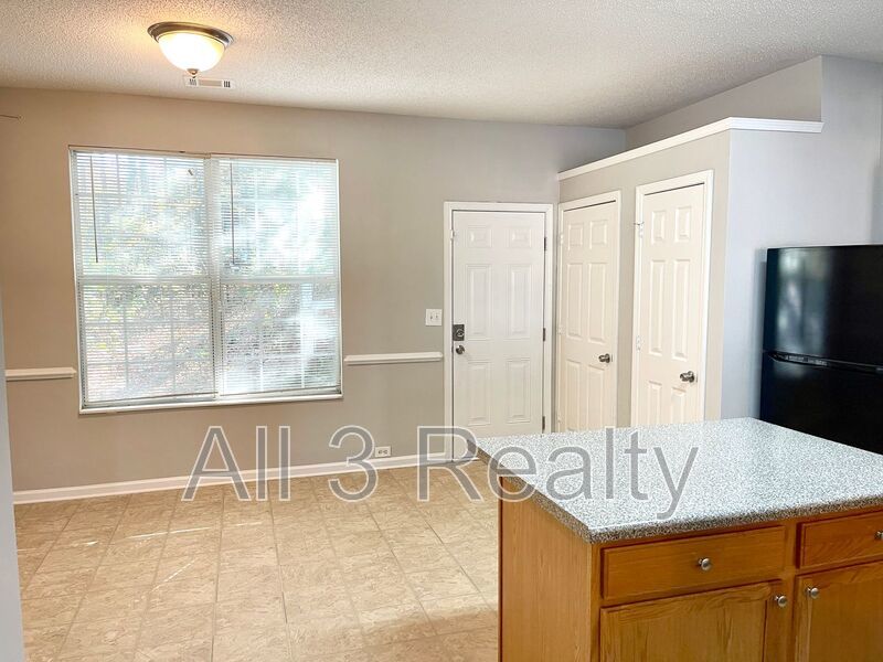 Welcome to this charming brick townhome in Lithonia, GA 2br/2.5 bath Townhome! property image