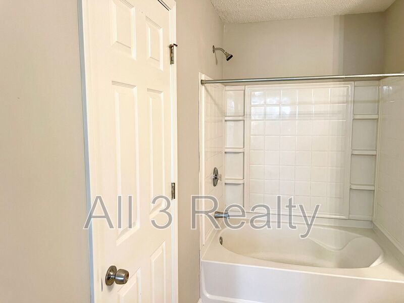 Welcome to this charming brick townhome in Lithonia, GA 2br/2.5 bath Townhome! property image