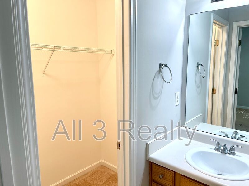 Welcome to this charming brick townhome in Lithonia, GA 2br/2.5 bath Townhome! property image