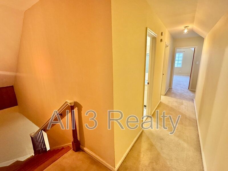 Gorgeous Interiors in this BONUS SPACE + 4 Bedroom  2 Bathroom Home! property image