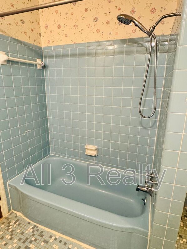 Gorgeous Interiors in this BONUS SPACE + 4 Bedroom  2 Bathroom Home! property image