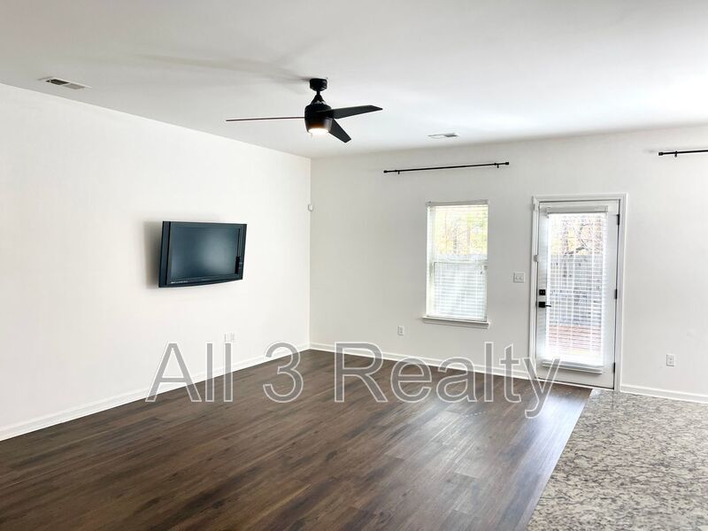 Special offer, Enjoy Half rent off for move-ins on or before December 24th!! Welcome to this stunning 4-bedroom, 2.5-bathroom townhome located in the vibrant community of Fairburn, GA. property image