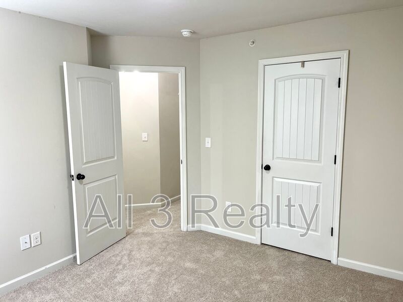 Special offer, Enjoy Half rent off for move-ins on or before December 24th!! Welcome to this stunning 4-bedroom, 2.5-bathroom townhome located in the vibrant community of Fairburn, GA. property image