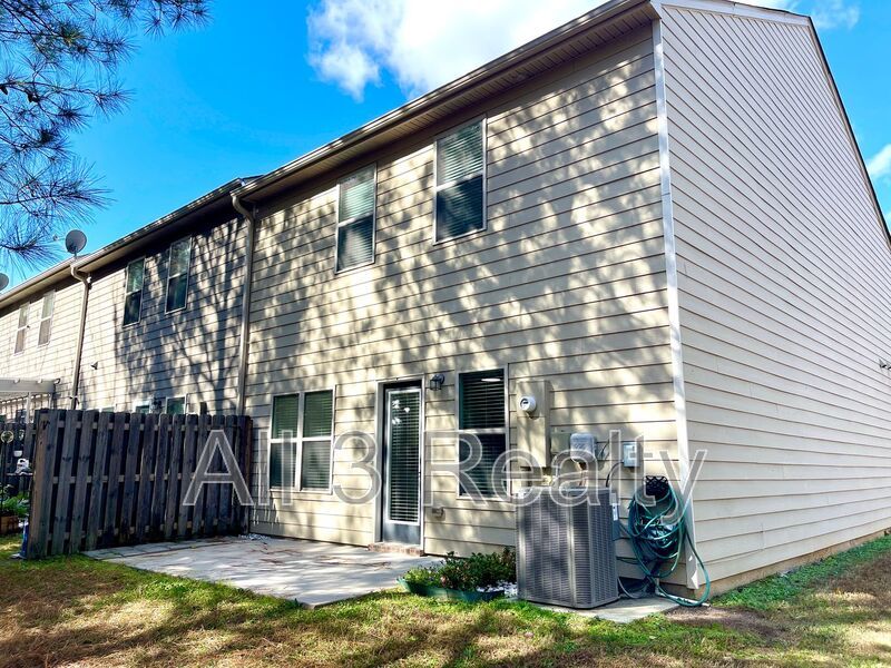 Special offer, Enjoy Half rent off for move-ins on or before December 24th!! Welcome to this stunning 4-bedroom, 2.5-bathroom townhome located in the vibrant community of Fairburn, GA. property image