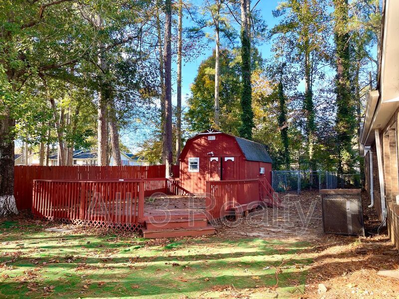 Welcome to this charming 3-bedroom, 1.5-bathroom home located in the vibrant community of Conyers, GA. property image