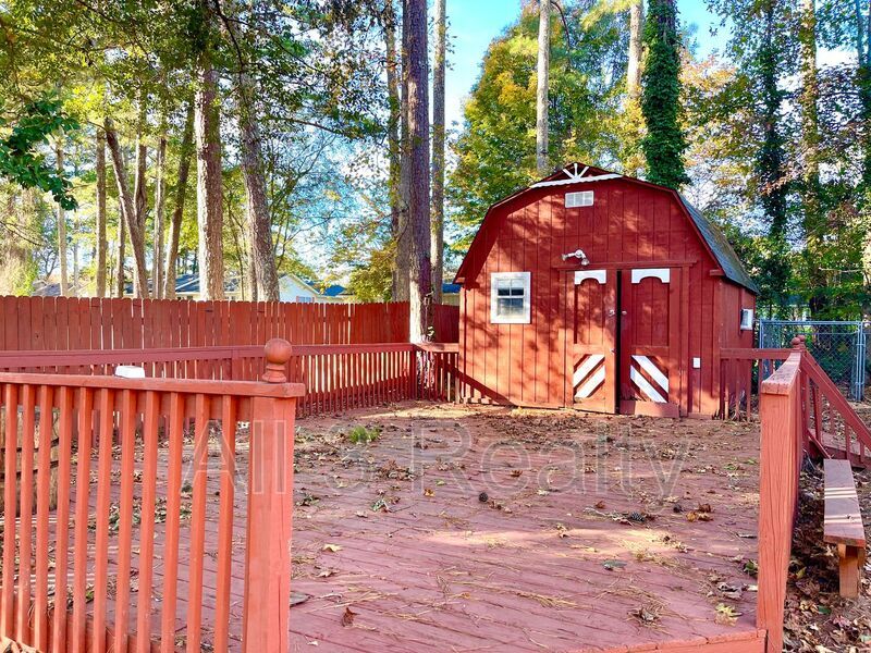 Welcome to this charming 3-bedroom, 1.5-bathroom home located in the vibrant community of Conyers, GA. property image