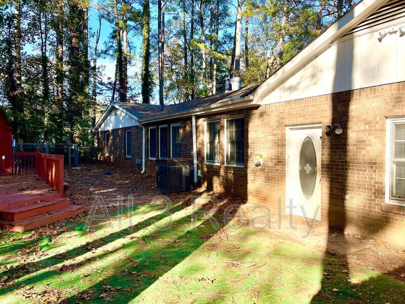 Welcome to this charming 3-bedroom, 1.5-bathroom home located in the vibrant community of Conyers, GA. property image