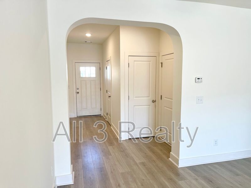 Welcome to this charming 3-bedroom, 2.5-bathroom home located in the vibrant community of Lithonia, GA. property image