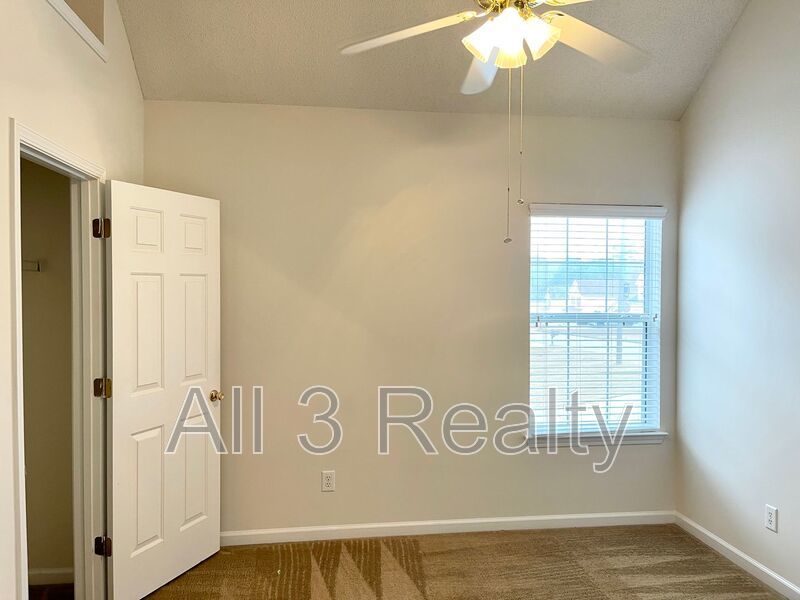 Welcome to this stunning two-story home located in the charming city of Fairburn, GA. property image