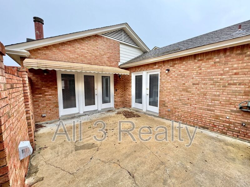 3-Bedroom patio home with so much to love! property image