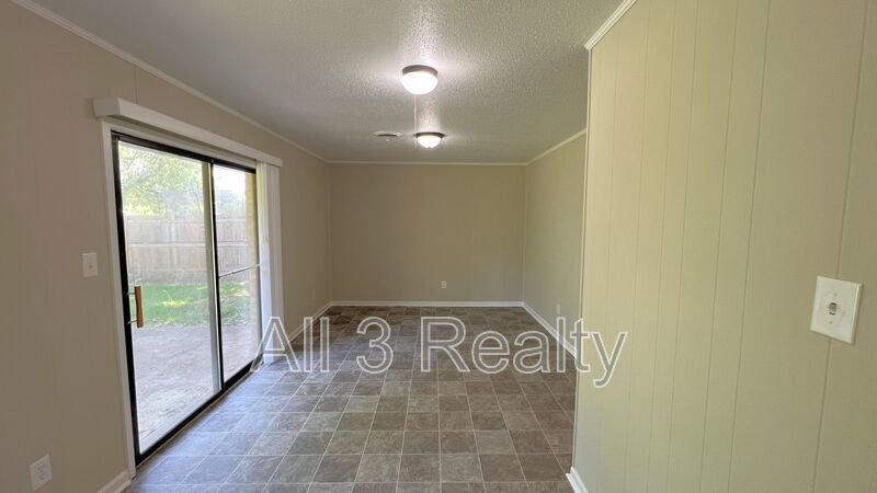 Beautiful 4-bedroom brick home property image