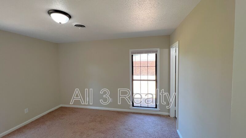 Beautiful 4-bedroom brick home property image