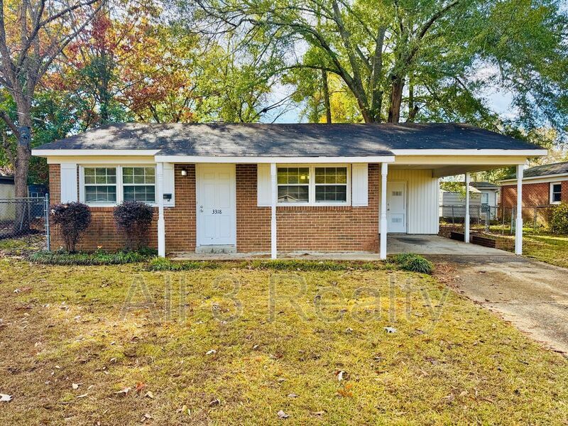 Charming 3-Bedroom Home with Cozy Living Spaces! property image