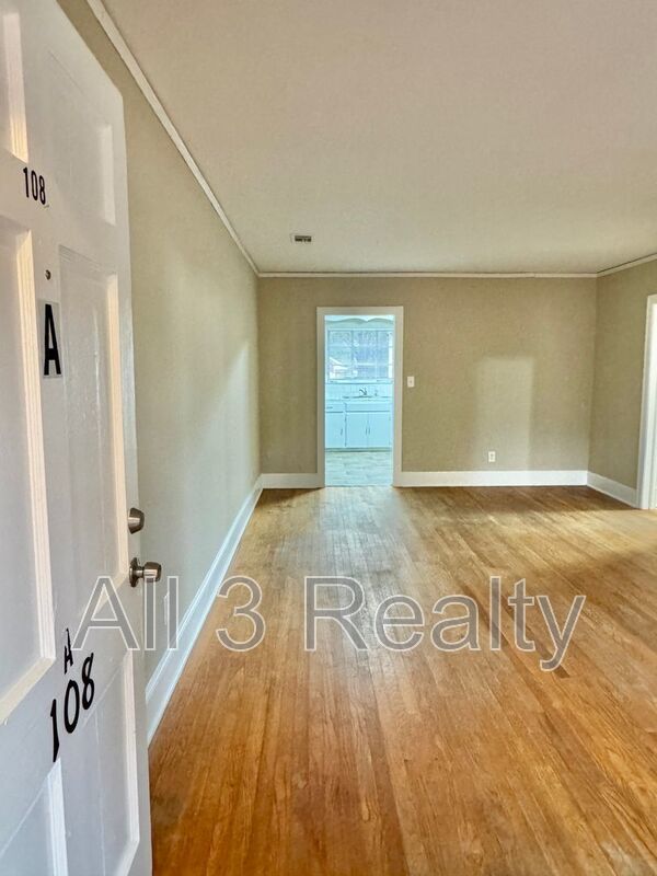 2-Bedroom BEAUTIFUL BRICK DUPLEX!!! property image