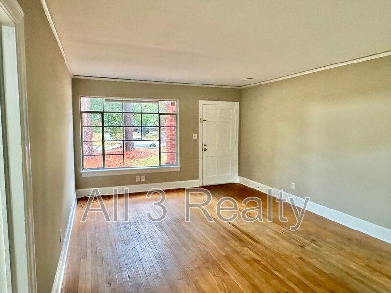 2-Bedroom BEAUTIFUL BRICK DUPLEX!!! property image