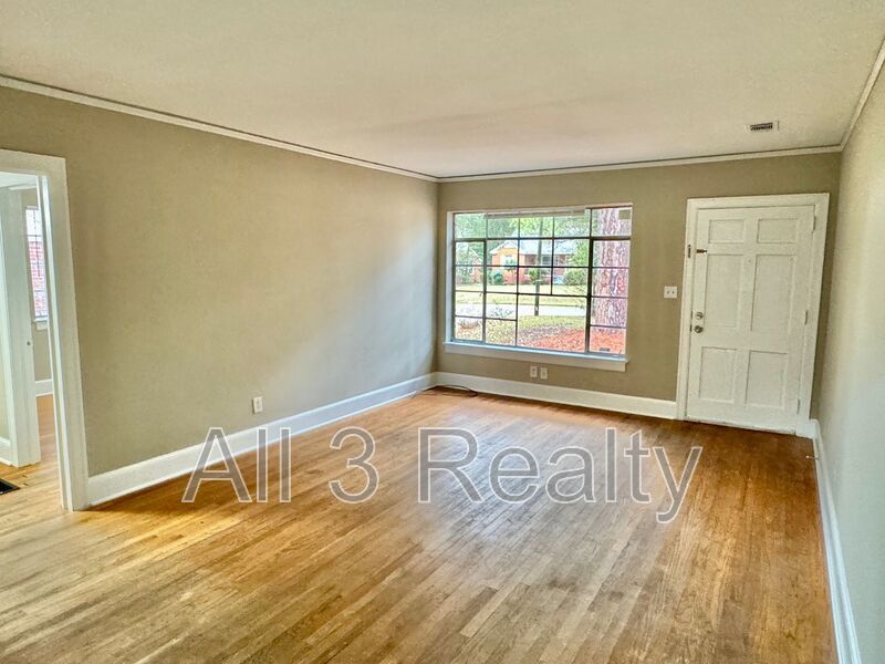 2-Bedroom BEAUTIFUL BRICK DUPLEX!!! property image