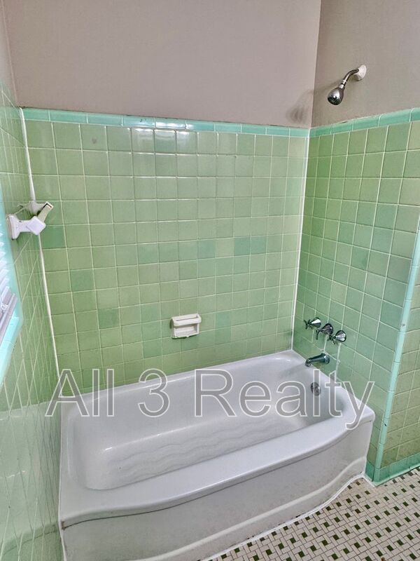 2-Bedroom BEAUTIFUL BRICK DUPLEX!!! property image