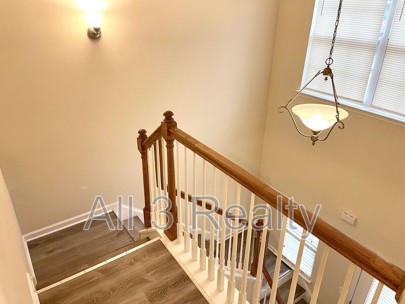 Welcome to this stunning two-story home located in the vibrant community of Newnan, GA. property image