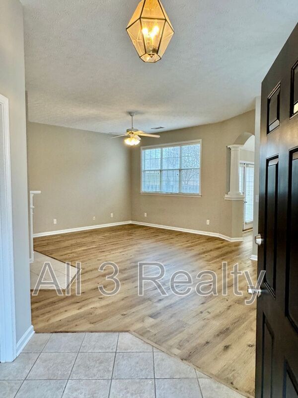 Charming 3-Bedroom, 2-Bath Home in Desirable Deer Creek! property image