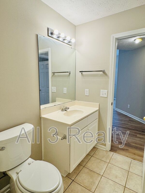 Charming 3-Bedroom, 2-Bath Home in Desirable Deer Creek! property image