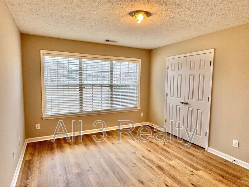 Charming 3-Bedroom, 2-Bath Home in Desirable Deer Creek! property image