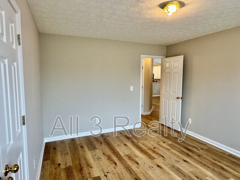 Charming 3-Bedroom, 2-Bath Home in Desirable Deer Creek! property image