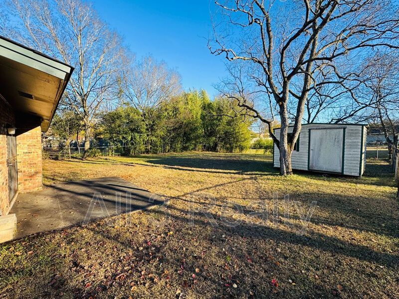 4 Bedroom with Charming Spaces, Endless Possibilities property image