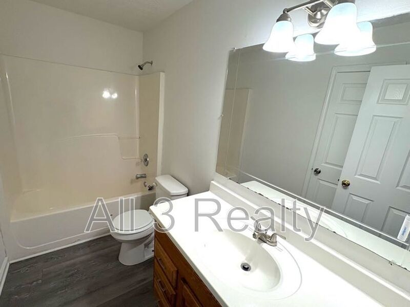 Welcome to this stunning two-story home located in the heart of McDonough, GA. This property boasts four spacious bedrooms and 2.5 well-appointed bathrooms. property image