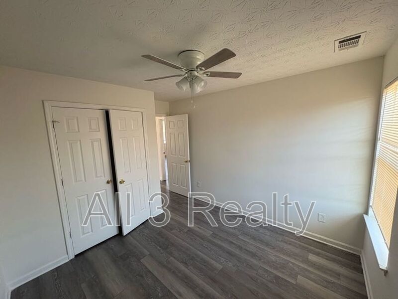 Welcome to this stunning two-story home located in the heart of McDonough, GA. This property boasts four spacious bedrooms and 2.5 well-appointed bathrooms. property image