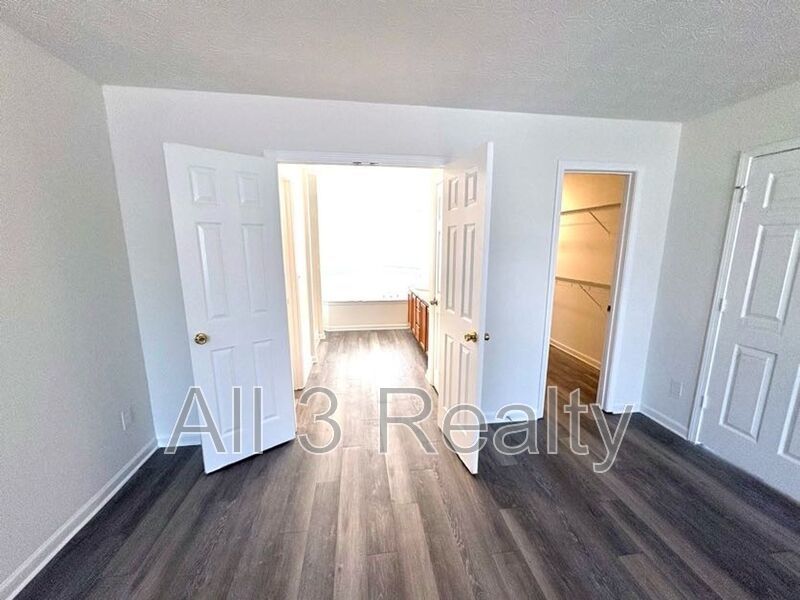 Welcome to this stunning two-story home located in the heart of McDonough, GA. This property boasts four spacious bedrooms and 2.5 well-appointed bathrooms. property image