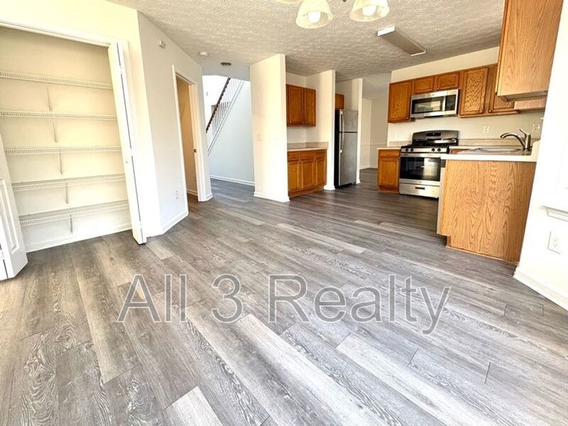 Welcome to this stunning two-story home located in the heart of McDonough, GA. This property boasts four spacious bedrooms and 2.5 well-appointed bathrooms. property image