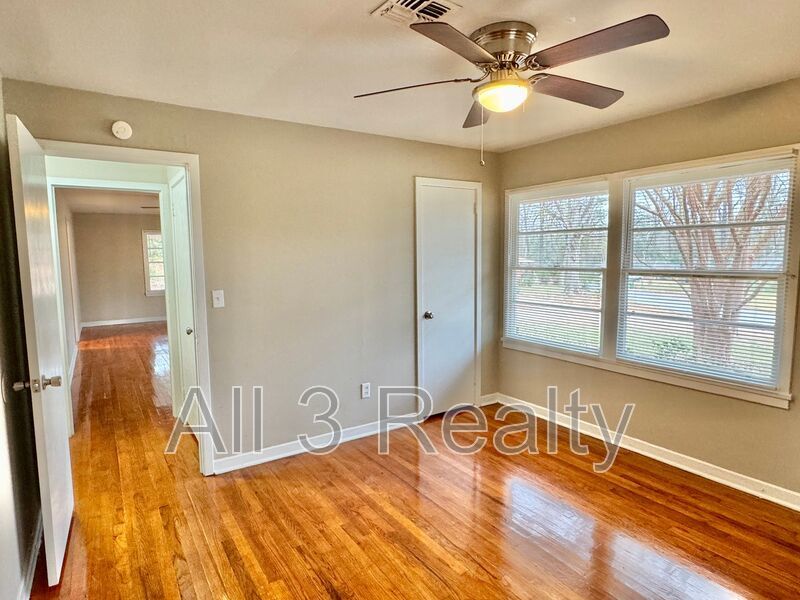 $500.00 Deposit  with Approval and move in by 1/31 property image