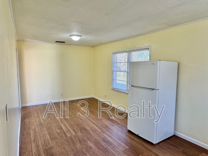 Adorable 3-bedroom!! property image