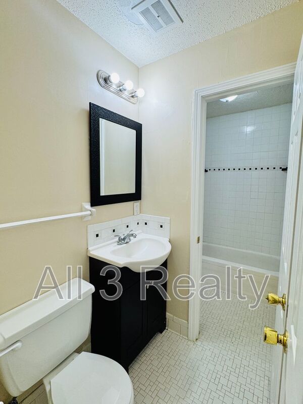 Adorable 3-bedroom!! property image