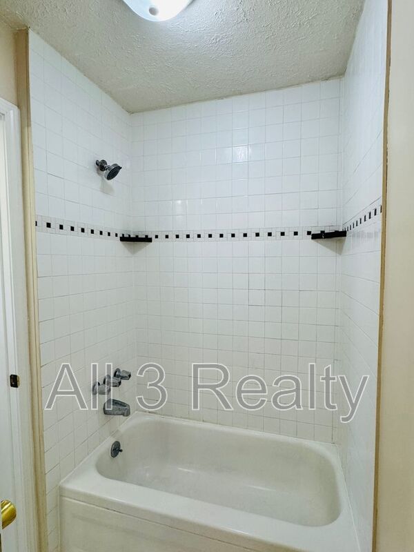 Adorable 3-bedroom!! property image