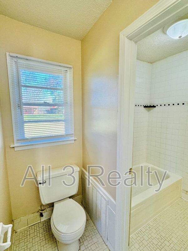 Adorable 3-bedroom!! property image