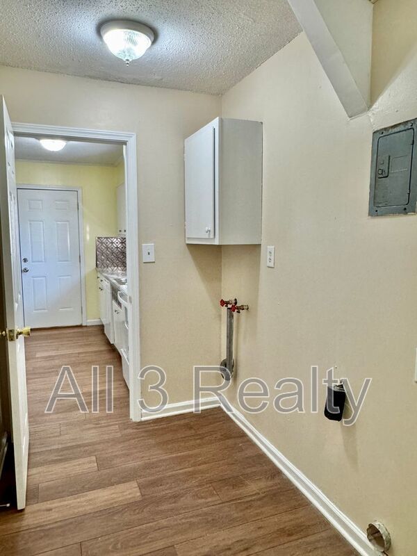 Adorable 3-bedroom!! property image