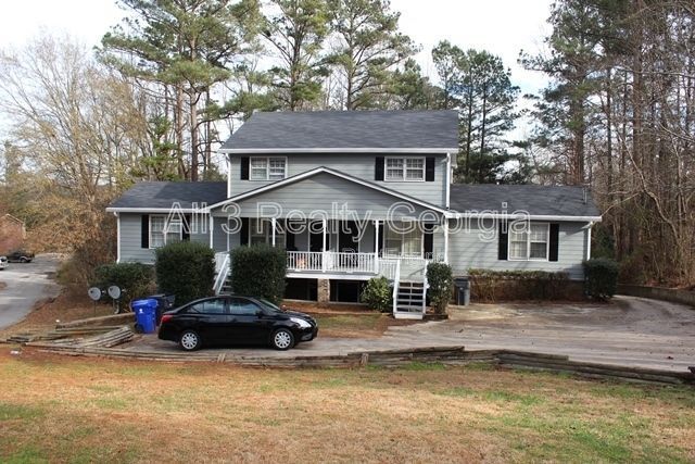 Delightful Upstairs 3 Bedroom / 2 Bathroom Quad-Unit in Fayettevile! property image