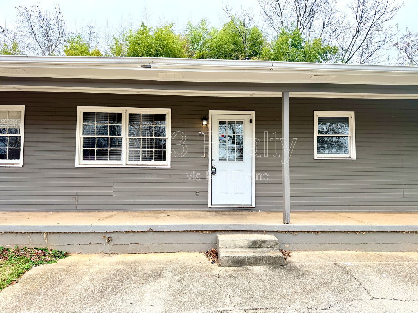 Welcome to this charming 2-bedroom, 1-bathroom home located in the vibrant community of McDonough, GA. property image