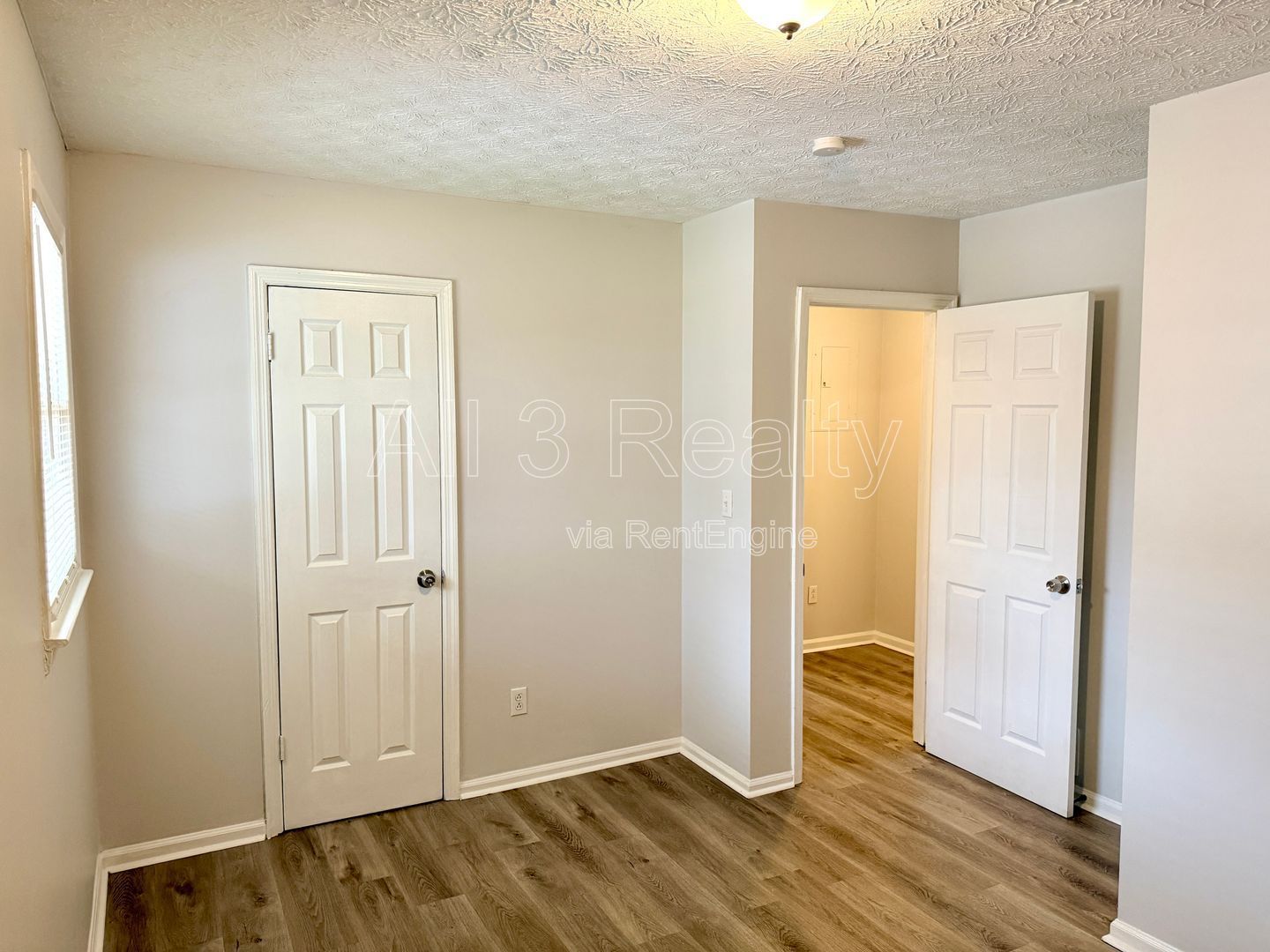 Welcome to this charming 2-bedroom, 1-bathroom home located in the vibrant community of McDonough, GA. property image